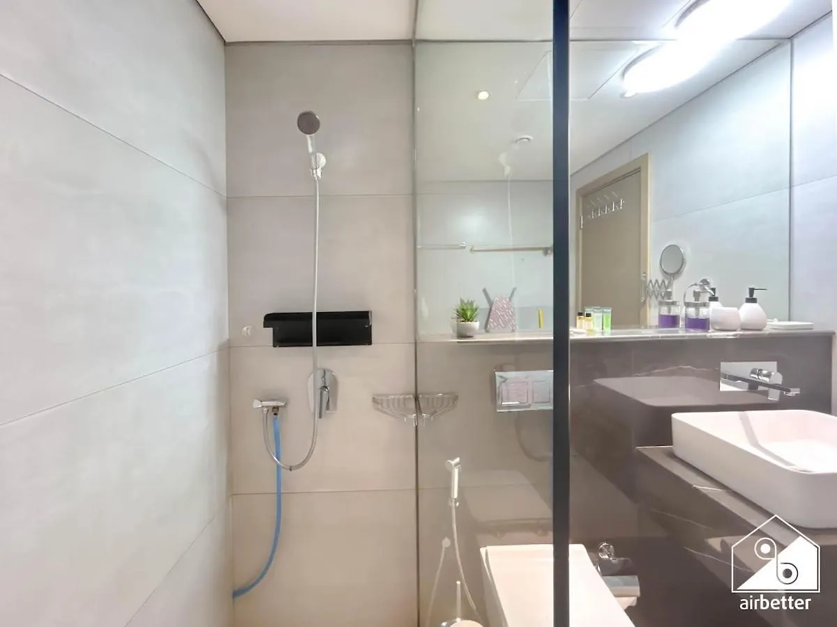 Chic Comfort At Oxford Residence Dubai