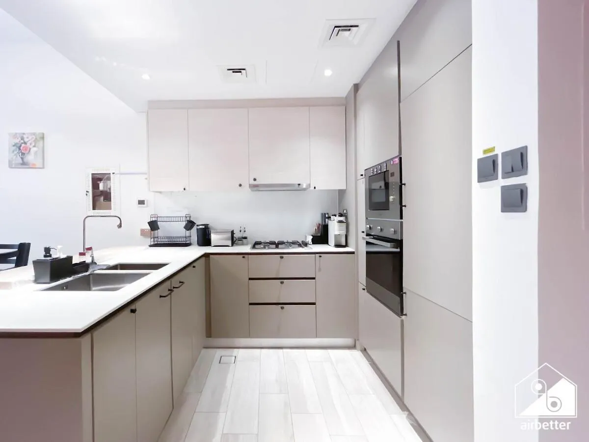 Chic Comfort At Oxford Residence Dubai