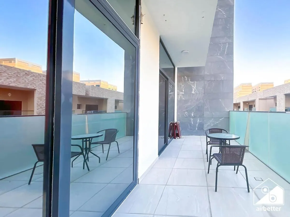 Chic Comfort At Oxford Residence Dubai